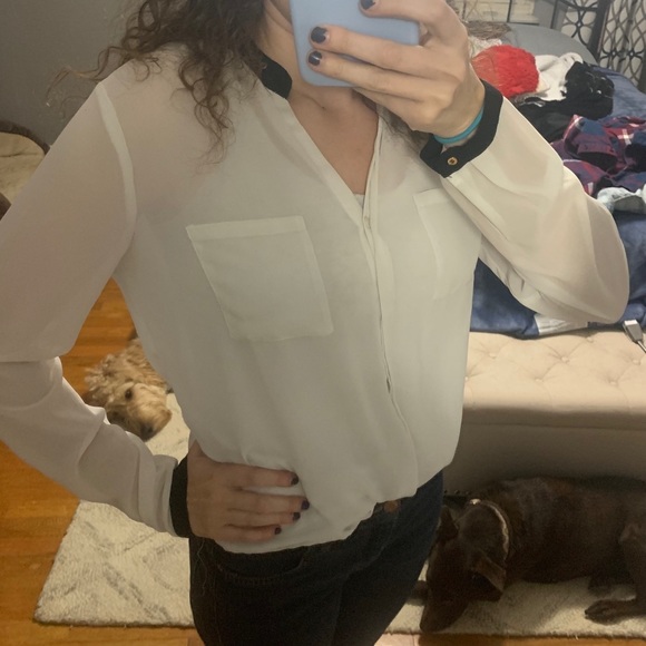 BUNDLE!! 2 Forever 21 Blouses - Picture 3 of 8